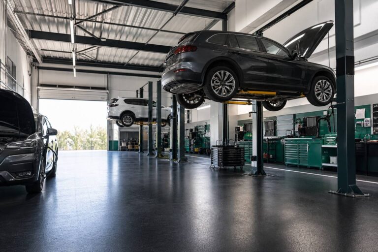 Garage indépendant ou concession : comparatif des tarifs 2026